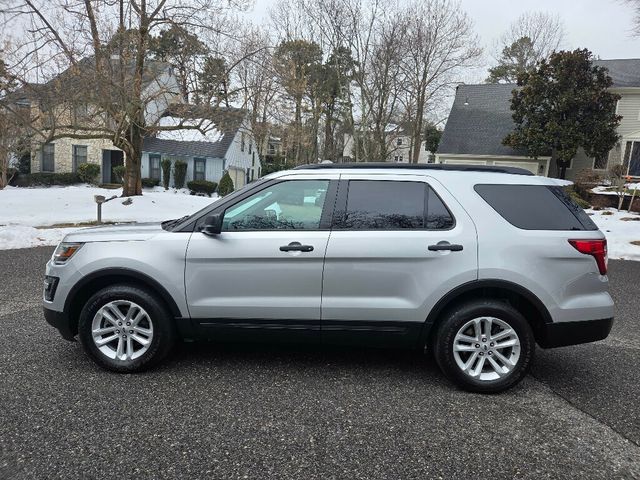 2017 Ford Explorer 4WD - 22983847 - 1