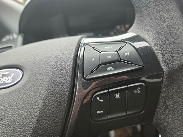 2017 Ford Explorer 4WD - 22983847 - 25