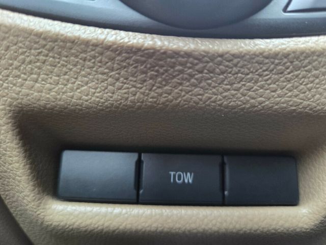 2017 Ford Explorer 4WD - 22983847 - 28