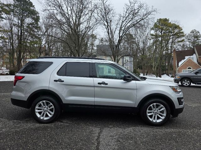 2017 Ford Explorer 4WD - 22983847 - 5