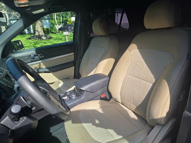 2017 Ford Explorer 4WD - 23013642 - 9