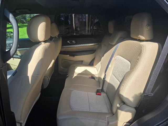 2017 Ford Explorer 4WD - 23013642 - 10