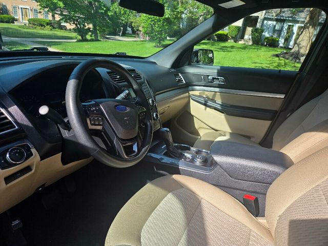2017 Ford Explorer 4WD - 23013642 - 8