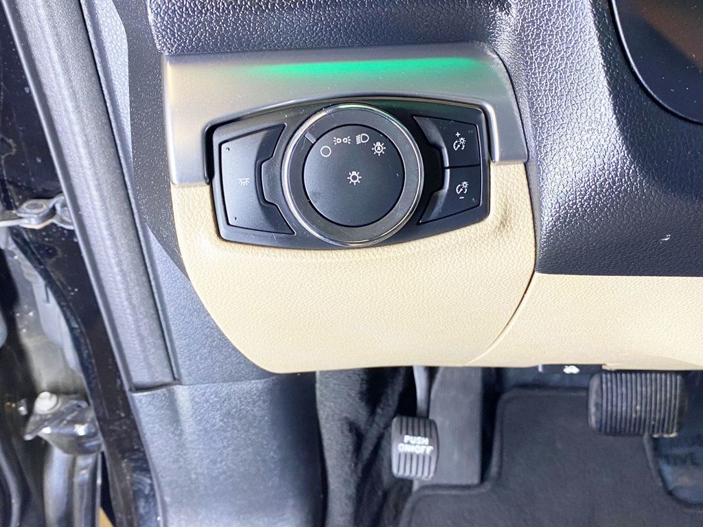 2017 Ford Explorer FWD - 22938009 - 20