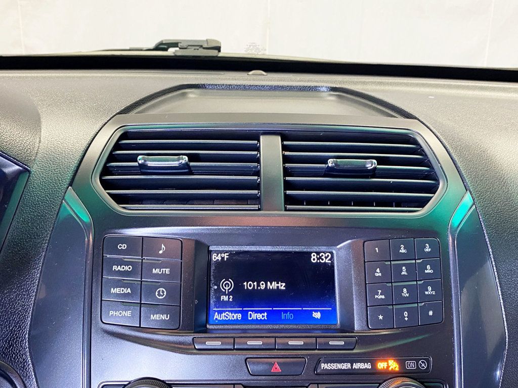 2017 Ford Explorer FWD - 22938009 - 28