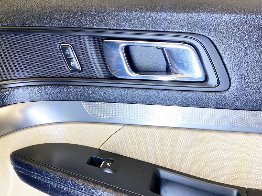 2017 Ford Explorer FWD - 22938009 - 36