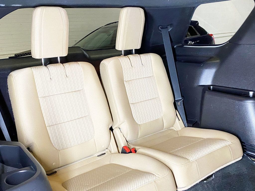 2017 Ford Explorer FWD - 22938009 - 49