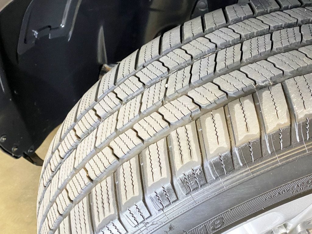 2017 Ford Explorer FWD - 22938009 - 61