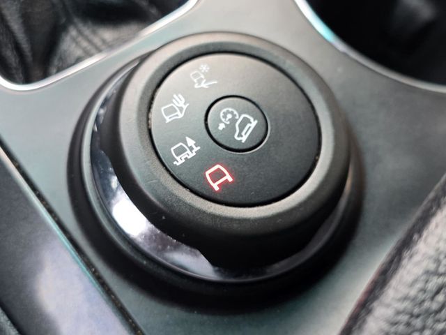 2017 Ford Explorer Limited 4WD - 23085849 - 32
