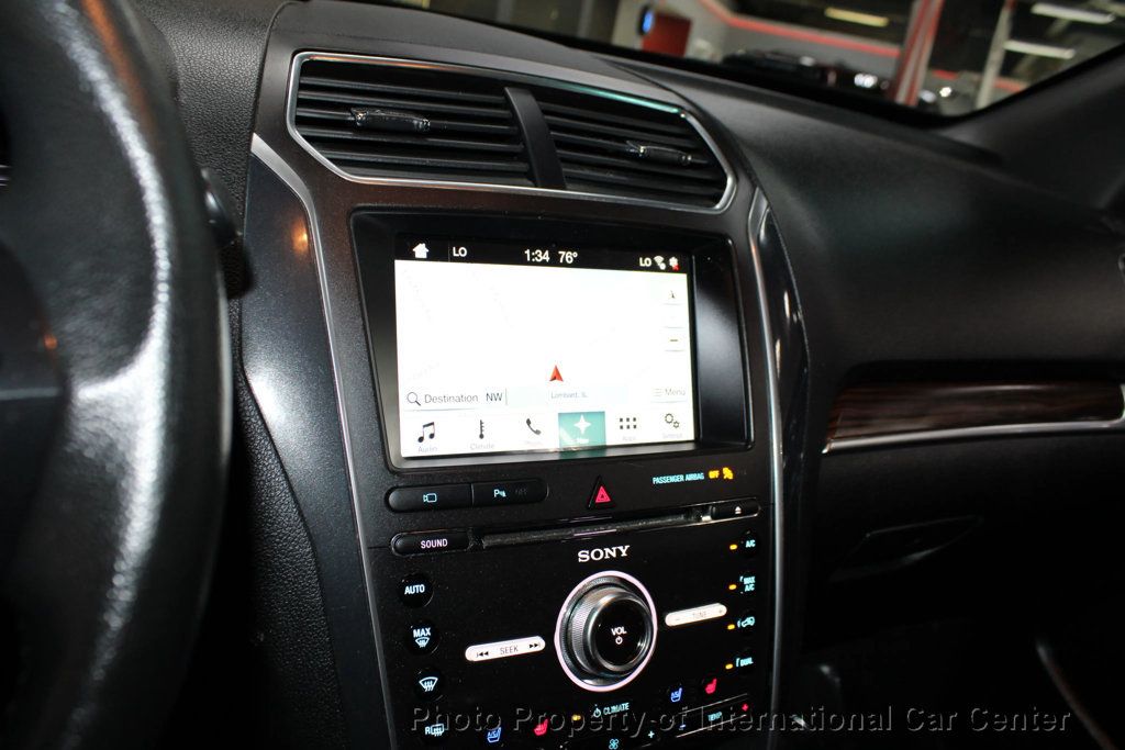 2017 Ford Explorer Limited photo 16