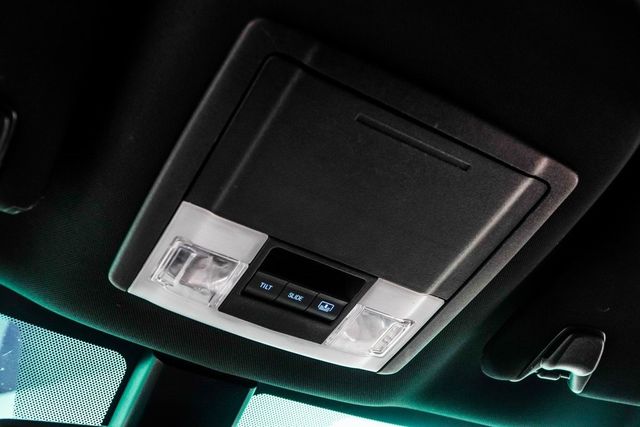 2017 Ford Explorer Limited FWD - 22942808 - 39