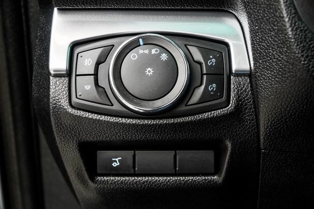 2017 Ford Explorer Limited FWD - 22942808 - 40