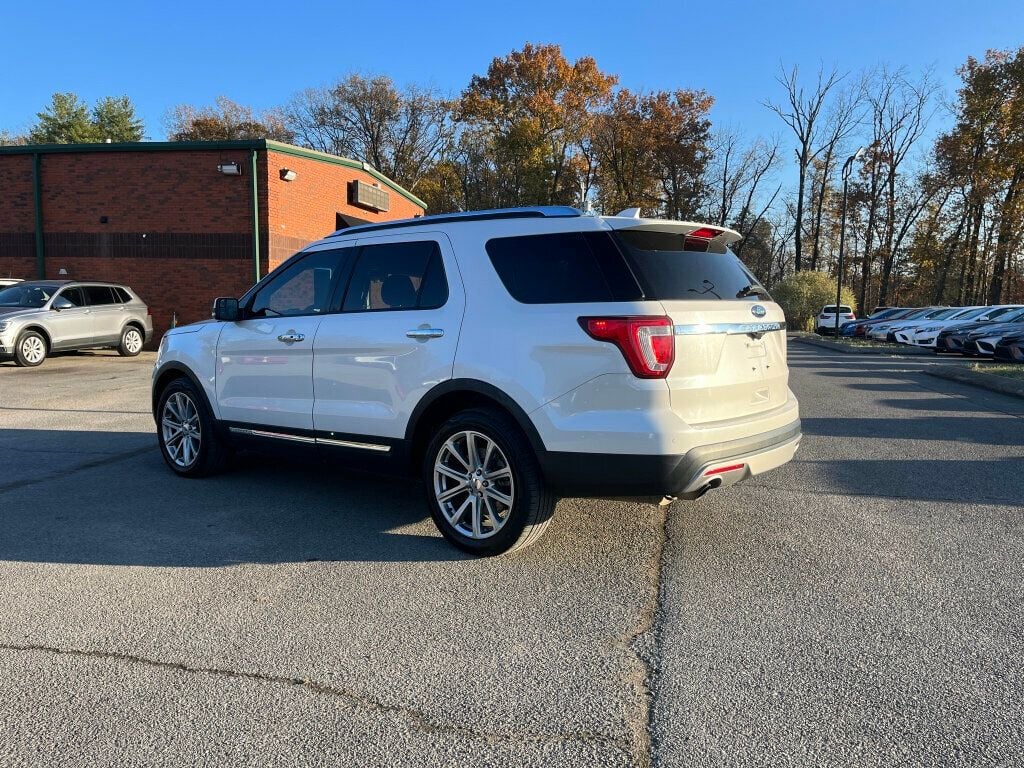 2017 Ford Explorer Limited FWD - 22682124 - 8