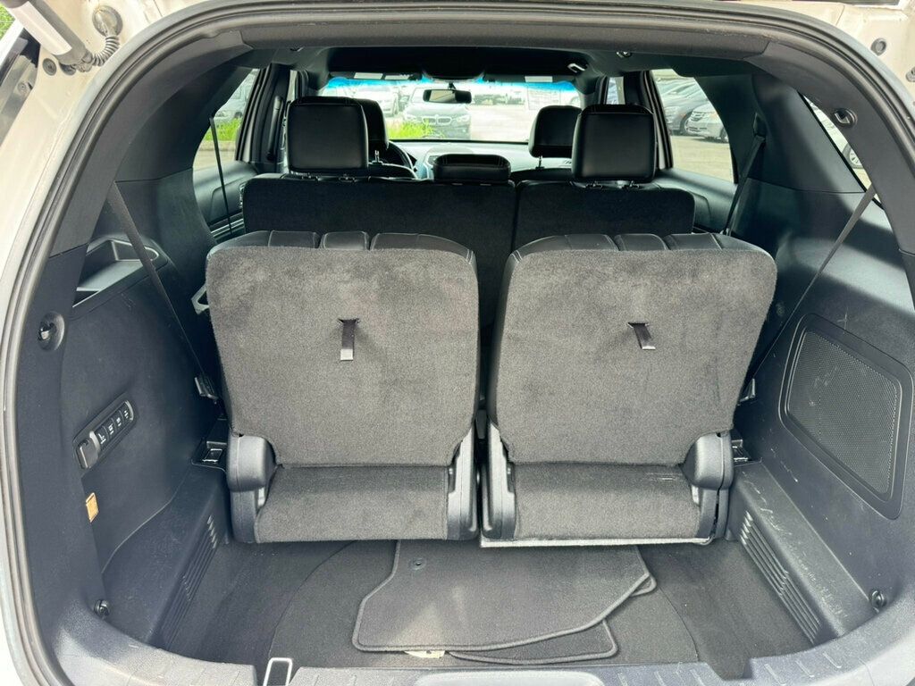 2017 Ford Explorer Limited FWD - 22848787 - 17