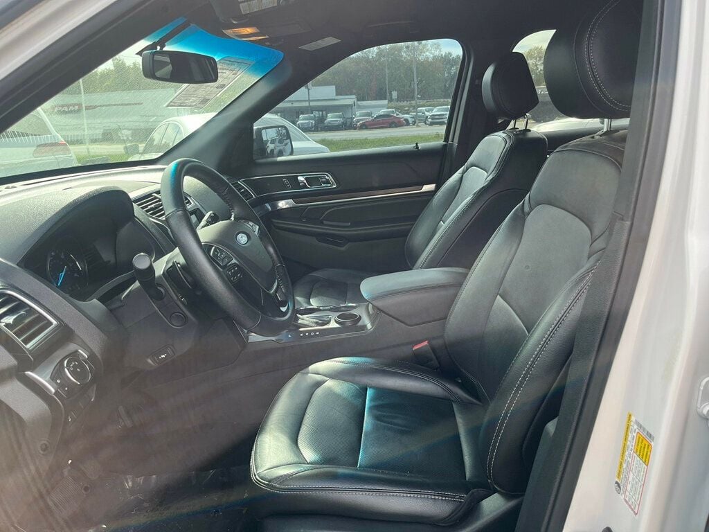 2017 Ford Explorer Limited FWD - 22933385 - 15