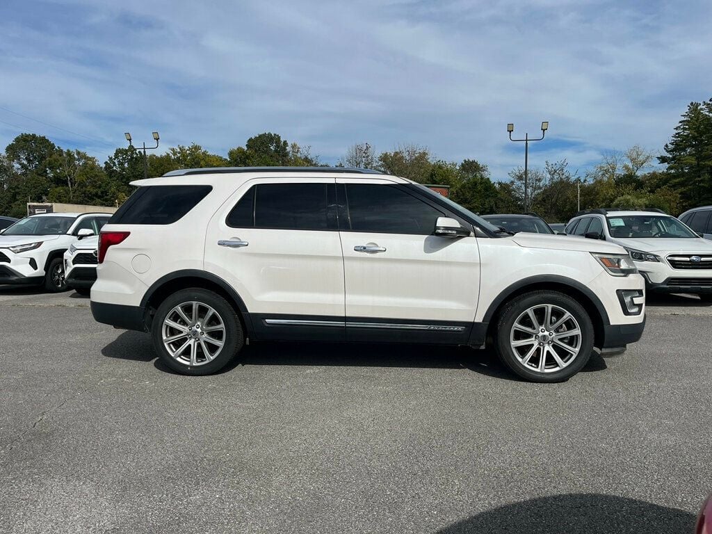 2017 Ford Explorer Limited FWD - 22933385 - 3