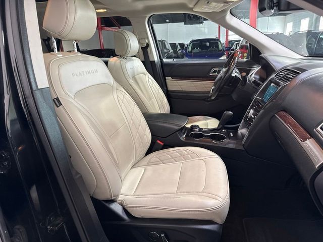 2017 Ford Explorer Platinum 4WD - 23072267 - 30