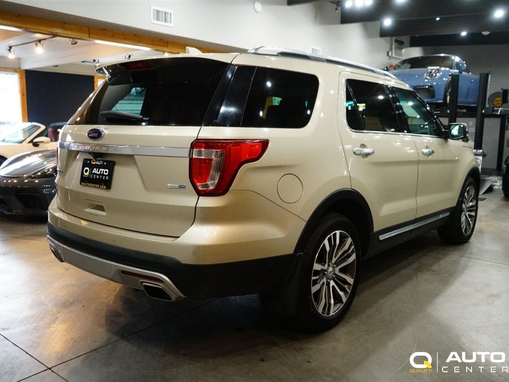 2017 Ford Explorer Platinum 4WD - 22750327 - 3