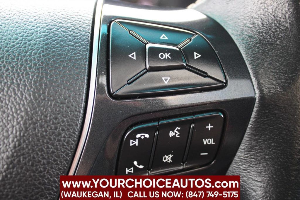 2017 Ford Explorer Platinum 4WD - 22914814 - 28