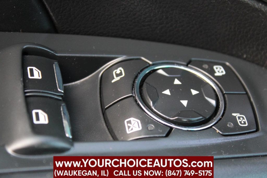 2017 Ford Explorer Platinum 4WD - 22914814 - 32