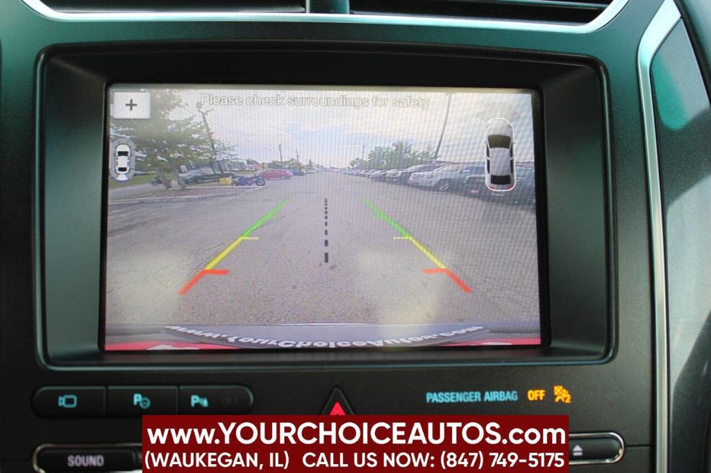 2017 Ford Explorer Platinum 4WD - 22914814 - 36