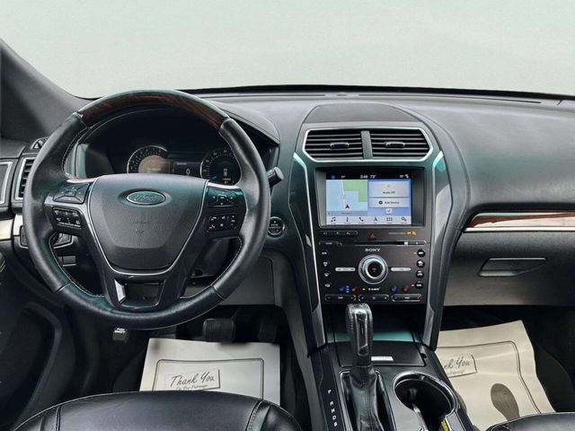2017 Ford Explorer Platinum 4WD - 23051496 - 18