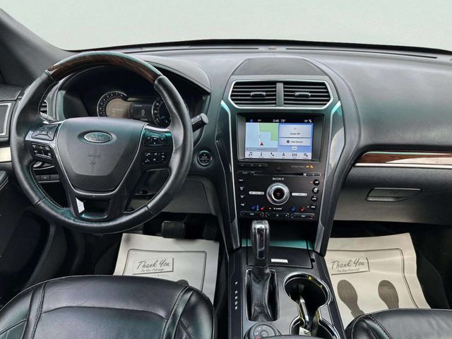 2017 Ford Explorer Platinum 4WD - 23051496 - 20