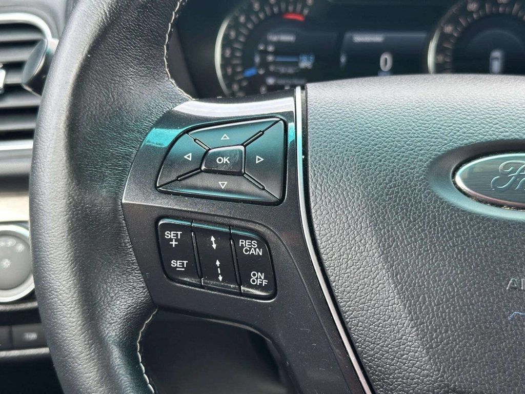 2017 Ford Explorer Platinum 4WD - 23051496 - 29