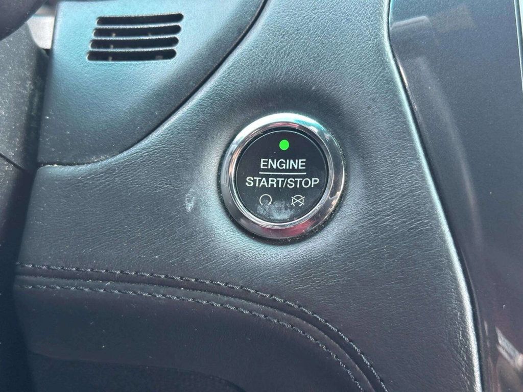2017 Ford Explorer Platinum 4WD - 23051496 - 37