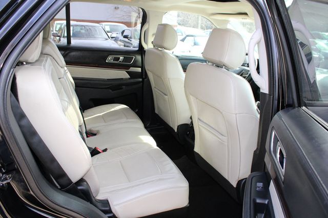 2017 Ford Explorer Platinum 4WD - 22969347 - 12