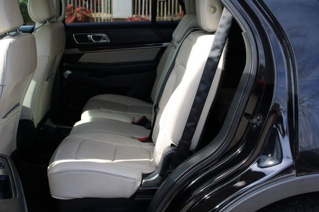 2017 Ford Explorer Platinum 4WD - 22969347 - 20