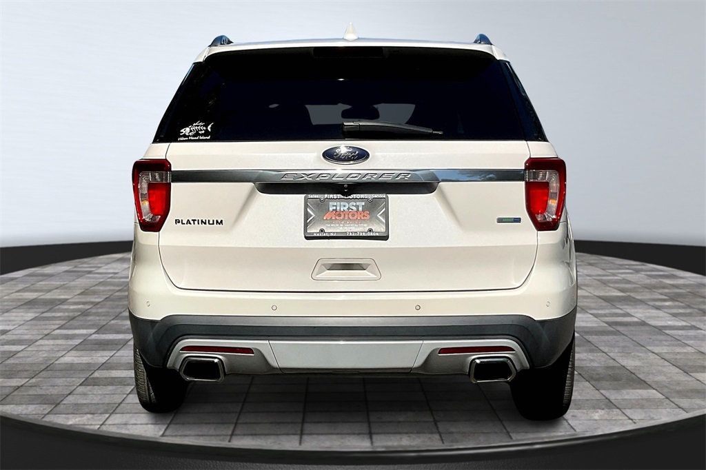 2017 Ford Explorer Platinum photo 4