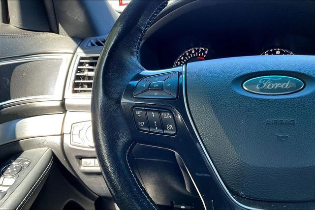 2017 Ford Explorer Platinum 4WD - 22957981 - 18