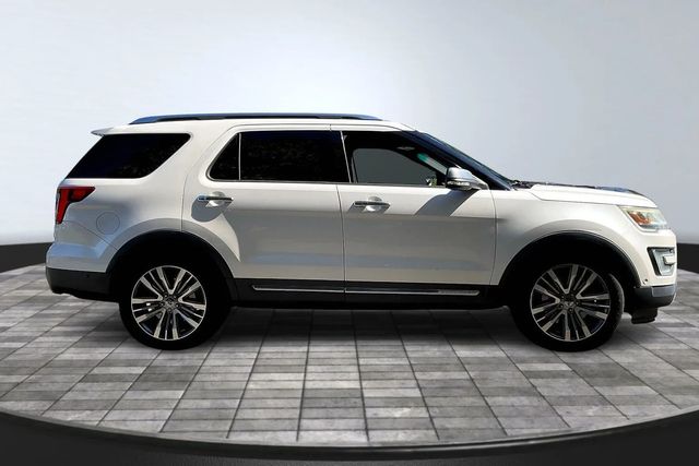 2017 Ford Explorer Platinum 4WD - 22957981 - 7