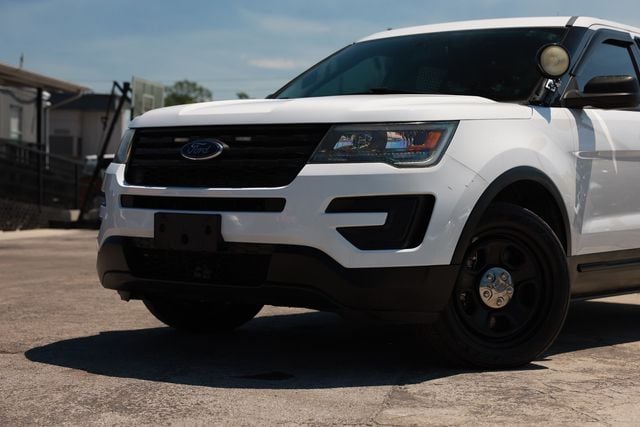 2017 Ford Explorer Police Interceptor Utility - 23013606 - 27