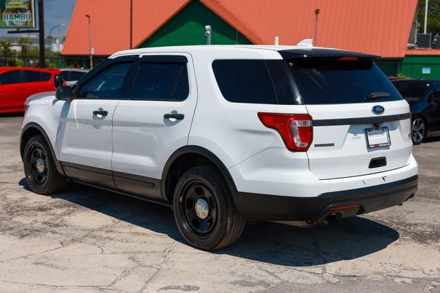2017 Ford Explorer Police Interceptor Utility - 23013606 - 7