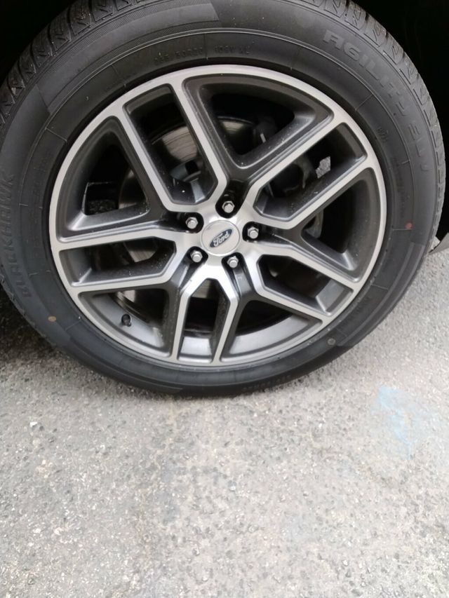 2017 Ford Explorer Sport 4WD - 23002717 - 35