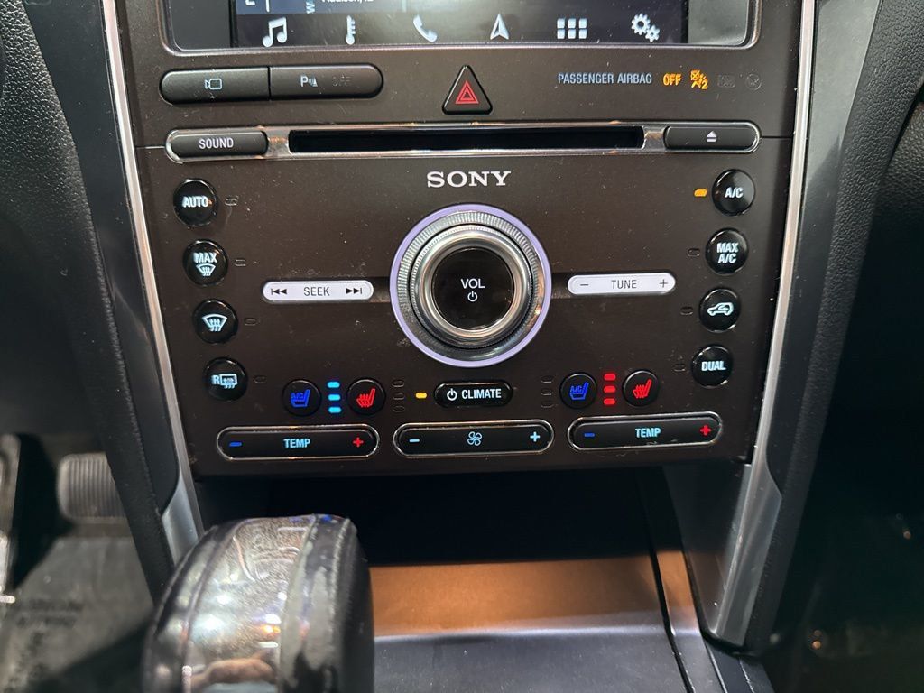 2017 Ford Explorer Sport 4WD - 23013279 - 19