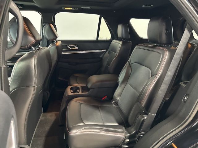 2017 Ford Explorer Sport 4WD - 23013279 - 32