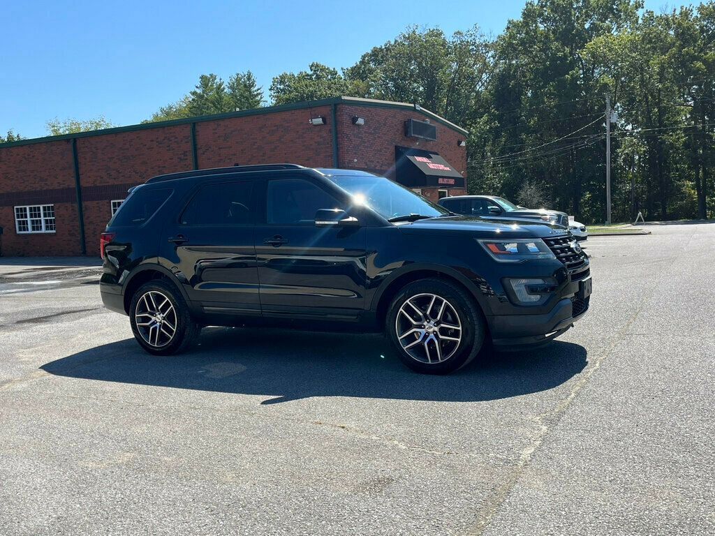 2017 Ford Explorer Sport 4WD - 22584126 - 2