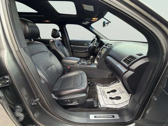 2017 Ford Explorer Sport 4WD - 23002117 - 34