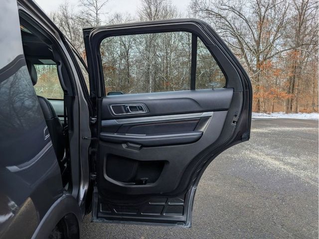 2017 Ford Explorer Sport 4WD - 22985758 - 11