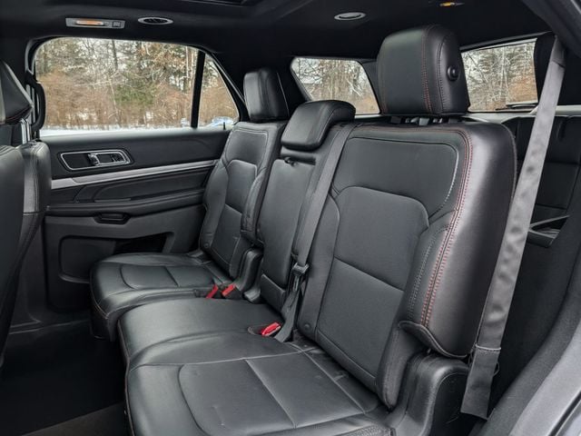2017 Ford Explorer Sport 4WD - 22985758 - 14