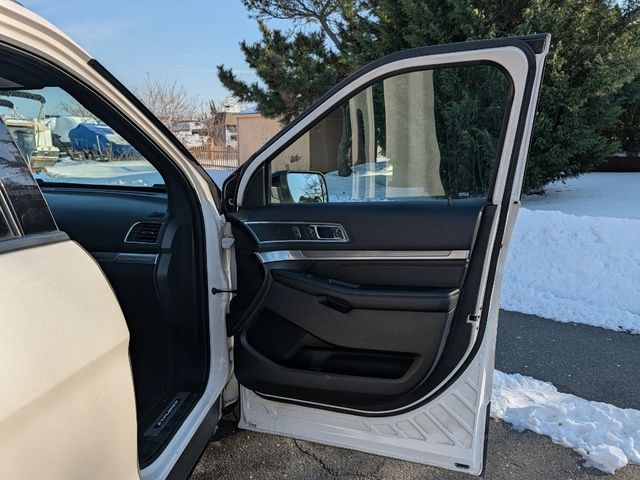 2017 Ford Explorer Sport 4WD - 22975786 - 10