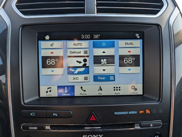 2017 Ford Explorer Sport 4WD - 22975786 - 24