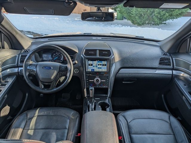 2017 Ford Explorer Sport 4WD - 22975786 - 28