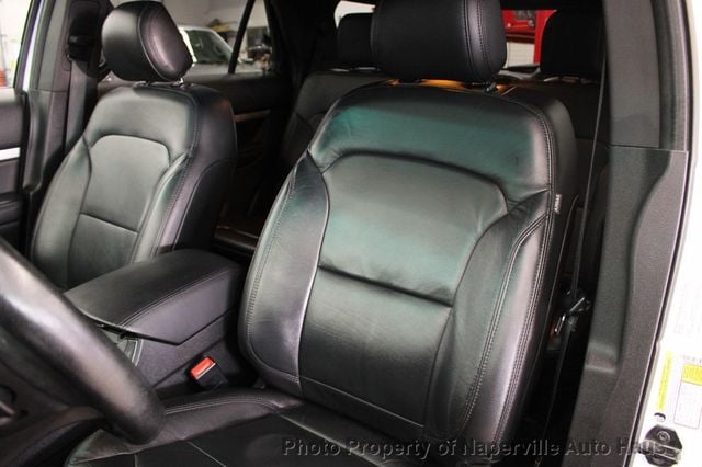 2017 Ford Explorer XLT 4WD - 23007795 - 11