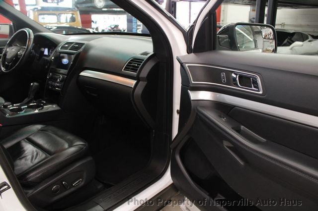 2017 Ford Explorer XLT 4WD - 23007795 - 30