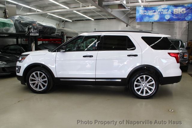 2017 Ford Explorer XLT 4WD - 23007795 - 41