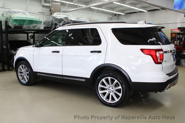 2017 Ford Explorer XLT 4WD - 23007795 - 42